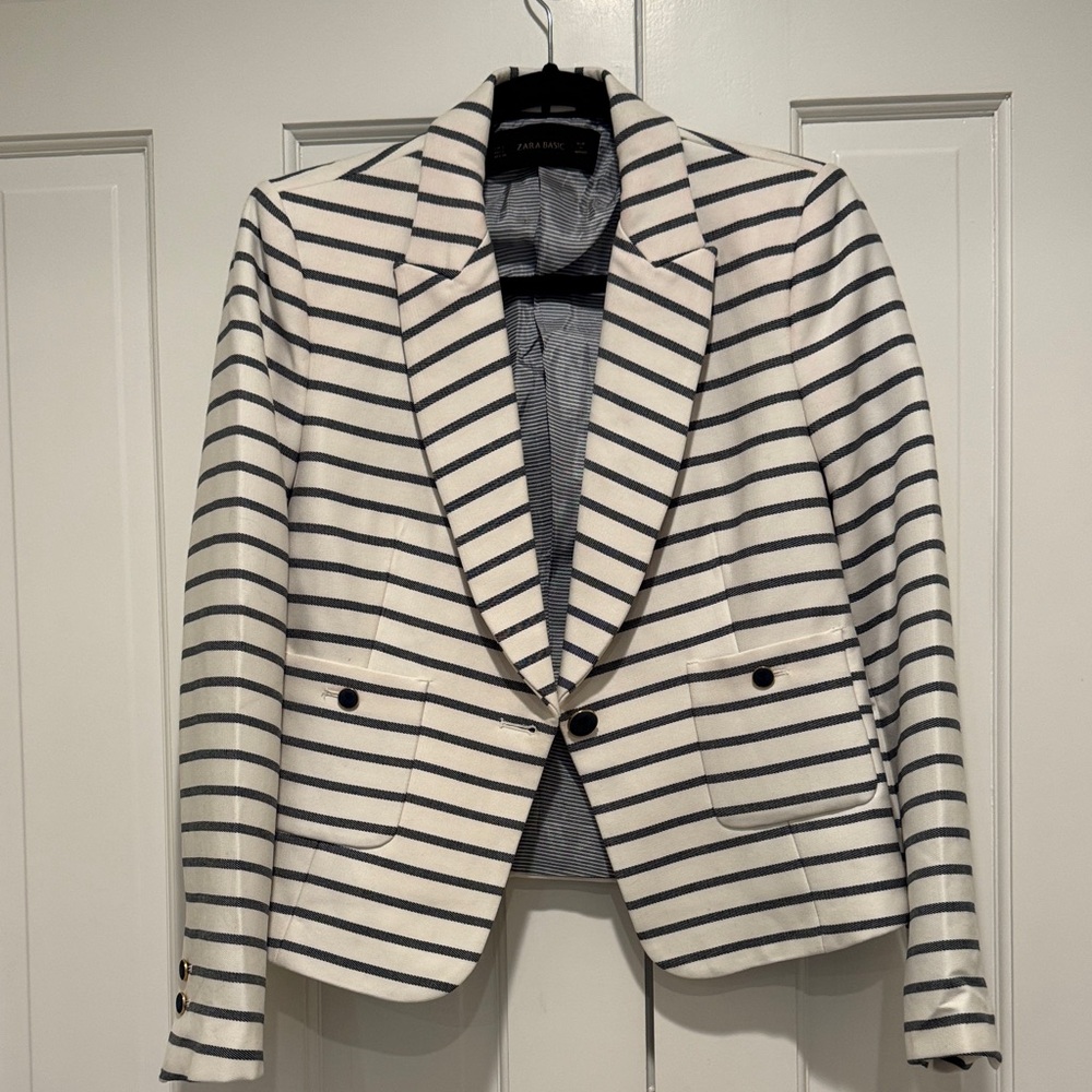 Banana Republic Women's Striped Blazer - Cream and Black and Shorts set